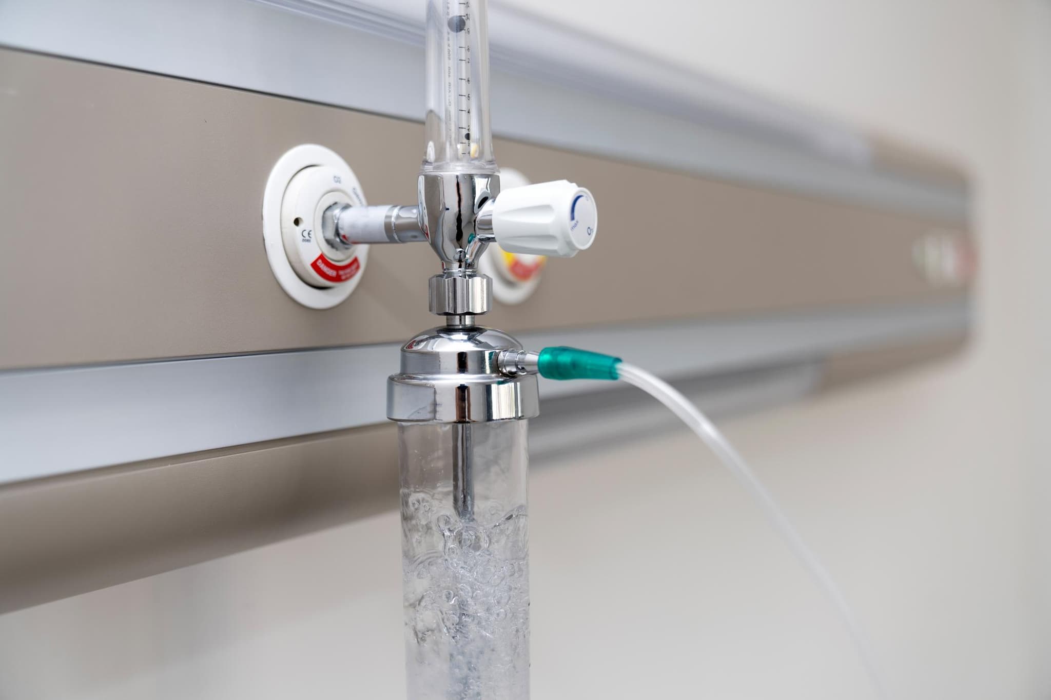 Oxygen Cylinder Safety at Home: Storage, Handling & Fire Prevention Guide